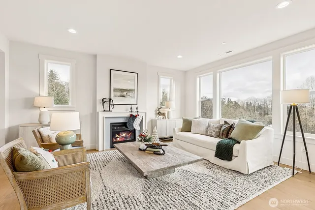 $1,998,990 | 8407 Northeast 156th (lot 4) Place, Kenmore, WA 98028