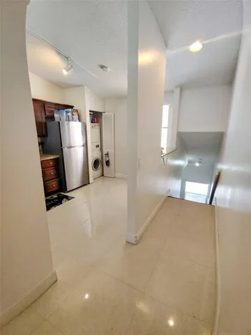 $1,450 | 2481 Northwest 56th Avenue, Unit 816, Lauderhill, FL 33313