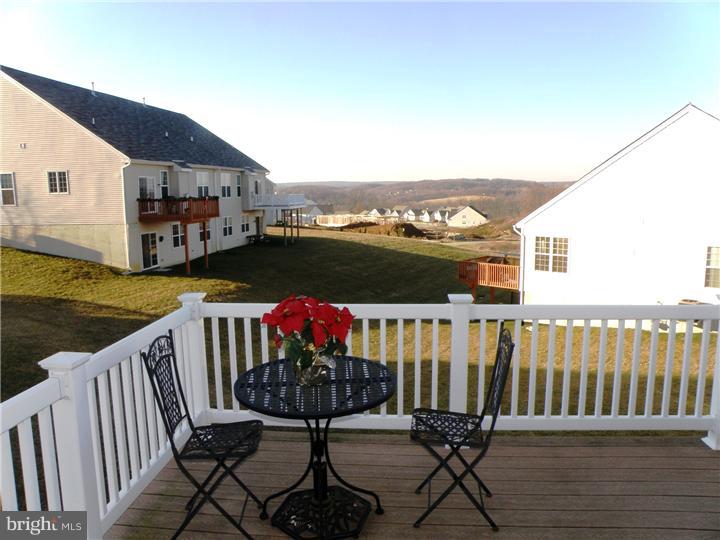 218 Stoyer Road Coatesville, PA 19320 - Photo 20 of 25 Deck