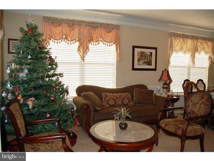 218 Stoyer Road Coatesville, PA 19320 - Photo 3 of 25 Living Room