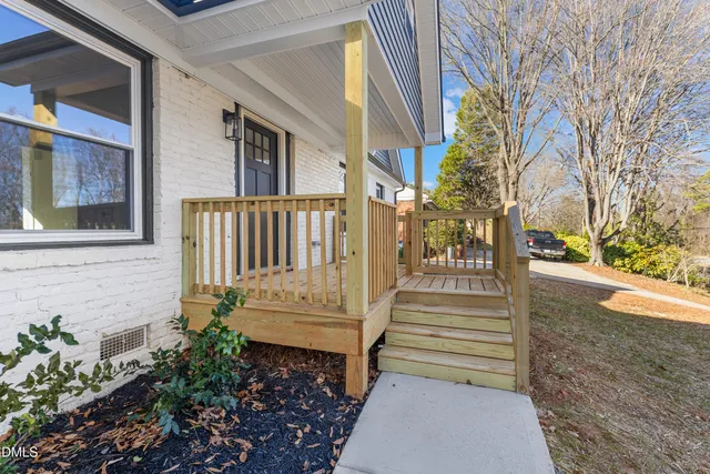 $320,000 | 1009 Benjamin Parkway, Greensboro, NC 27408