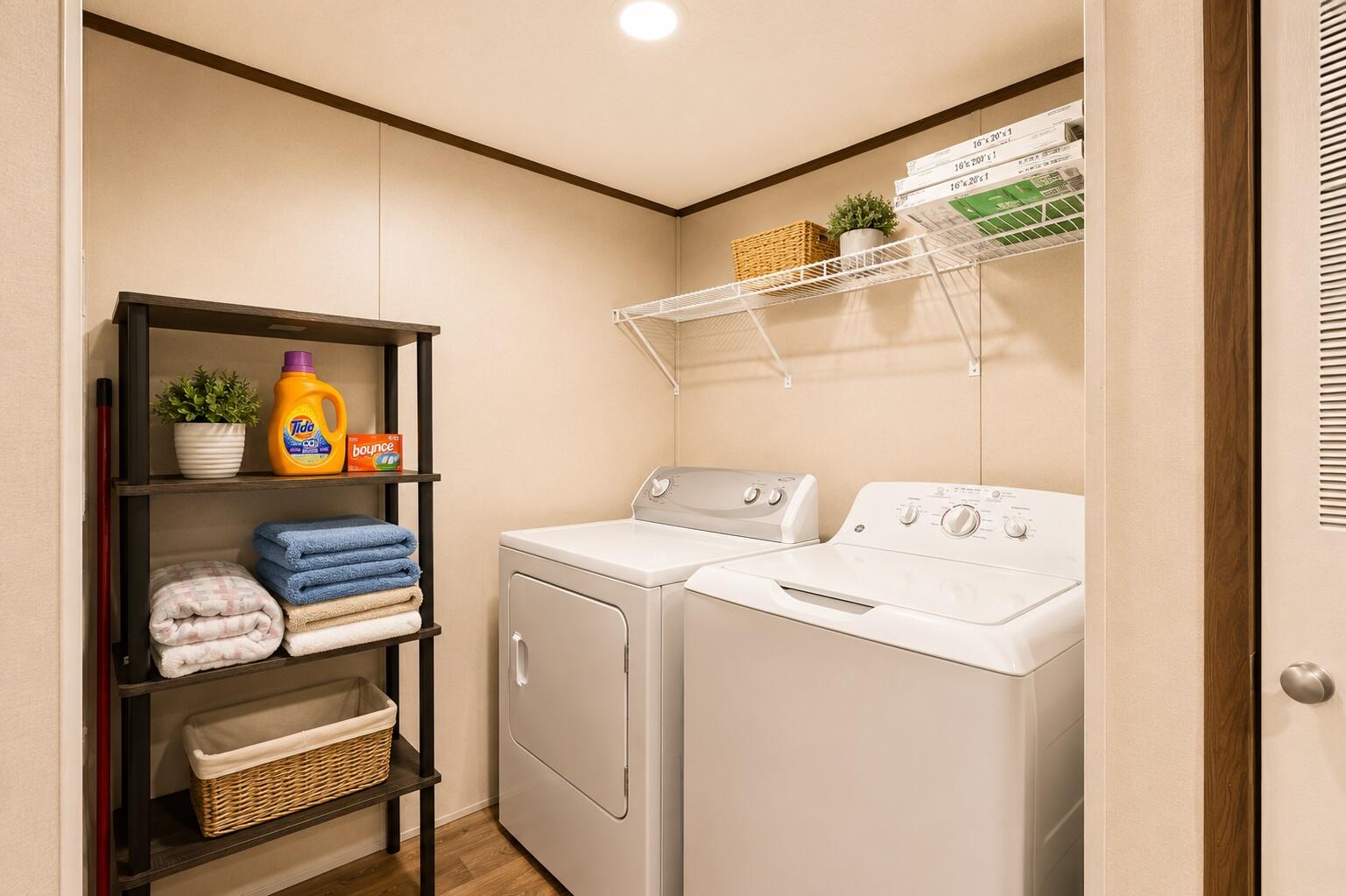 101 Drucker Anderson, SC 29625 - Photo 20 of 21 101 Drucker Ridge - Laundry Room