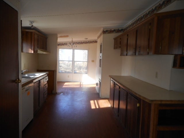 6904 Barren River Road Bowling Green, KY 42101 - Photo 3 of 11 Gallery Image 3