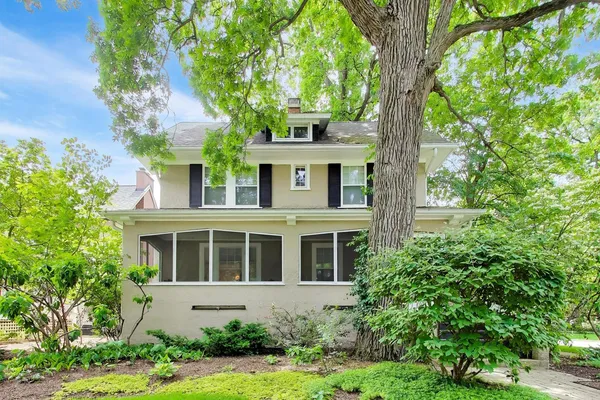 $7,500 | 2624 Thayer Street, Evanston, IL 60201
