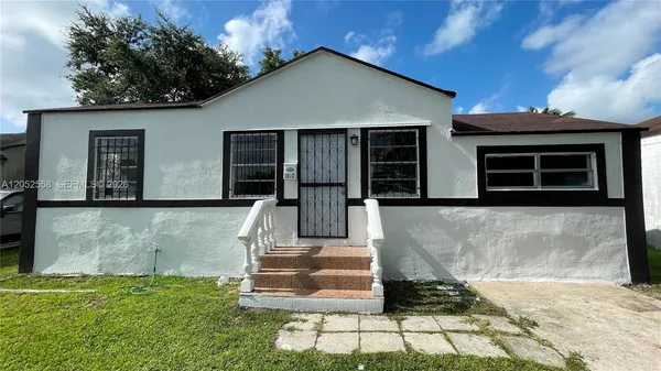 $2,700 | 1012 Northwest 66th Street, Miami, FL 33150