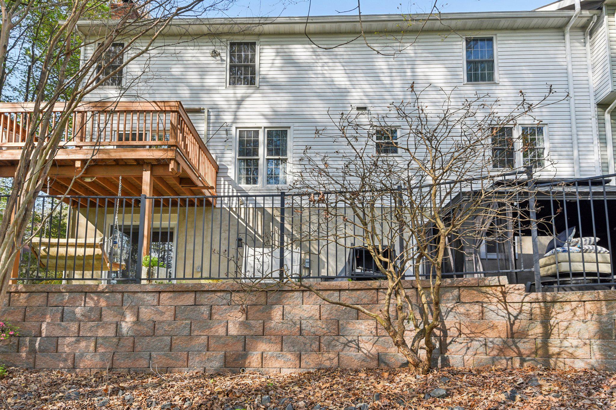 2576 Hidden Cove Road, Unit 154 Annapolis, MD 21401 - Photo 42 of 51 Engineered Retaining Wall