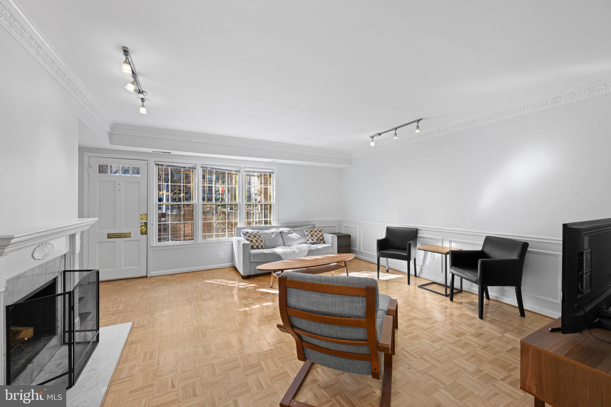 1823 Corcoran Street Northwest, Unit 9 Washington, DC 20009 - Photo 3 of 20 Oversized living area