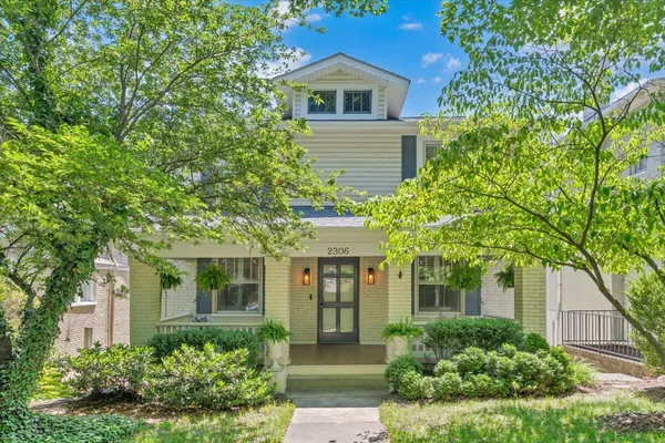 $499,950 | 2306 Wycliffe Avenue Southwest, Roanoke, VA 24014