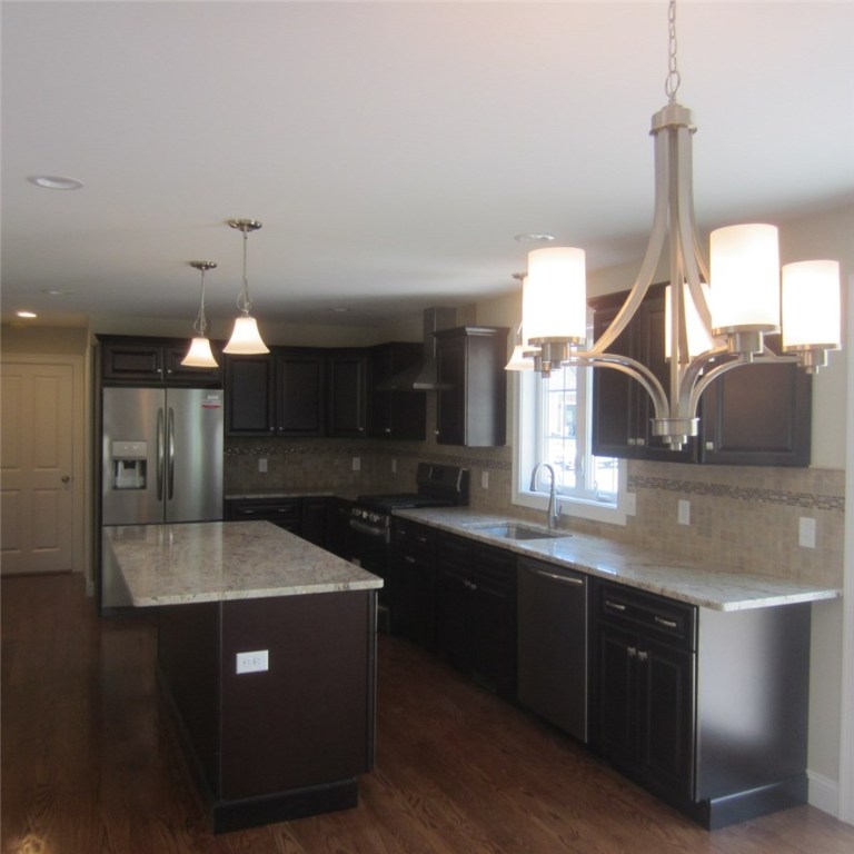 5 Hunters Road Lincoln, RI 02865 - Photo 3 of 26 Gallery Image 3