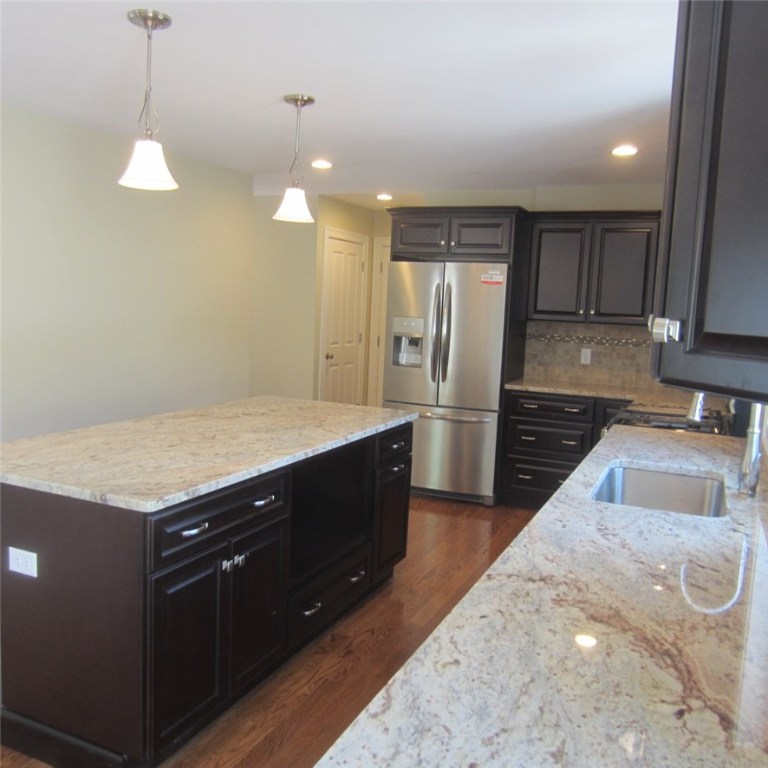 5 Hunters Road Lincoln, RI 02865 - Photo 10 of 26 Gallery Image 10