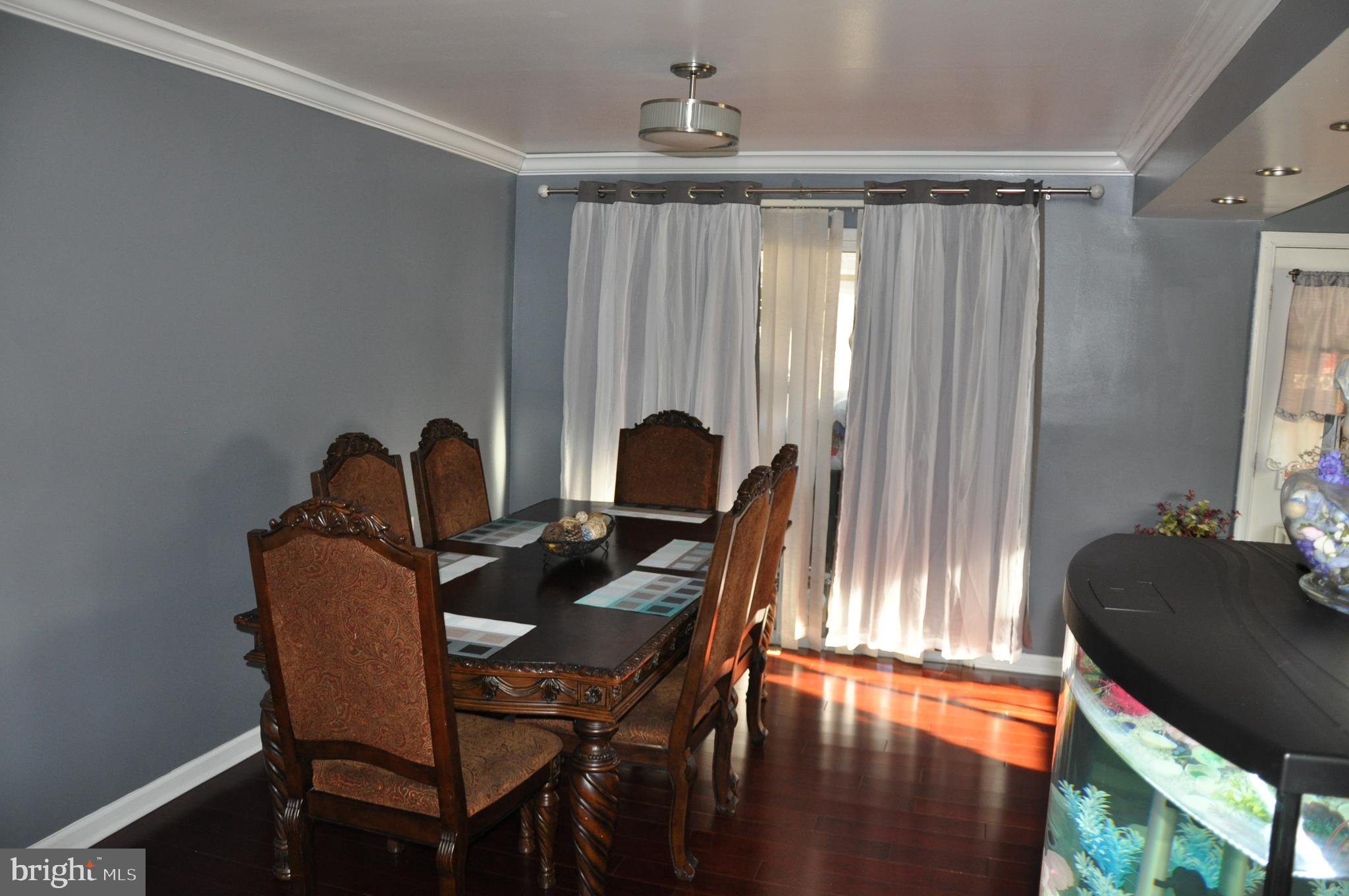 1515 Copeland Road Baltimore, MD 21228 - Photo 4 of 35