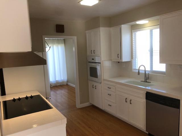 212 Briar Lane San Mateo, CA 94403 - Photo 6 of 26