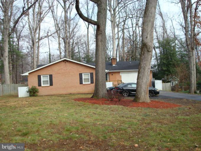 18407 Cabin Road Triangle, VA 22172 - Photo 2 of 13 Exterior (Front)