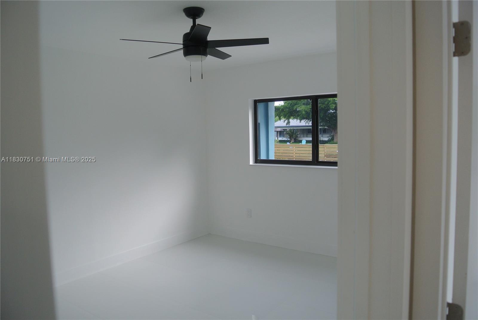 10230 Dolphin Road, Unit 1 Cutler Bay, FL 33157 - Photo 13 of 28