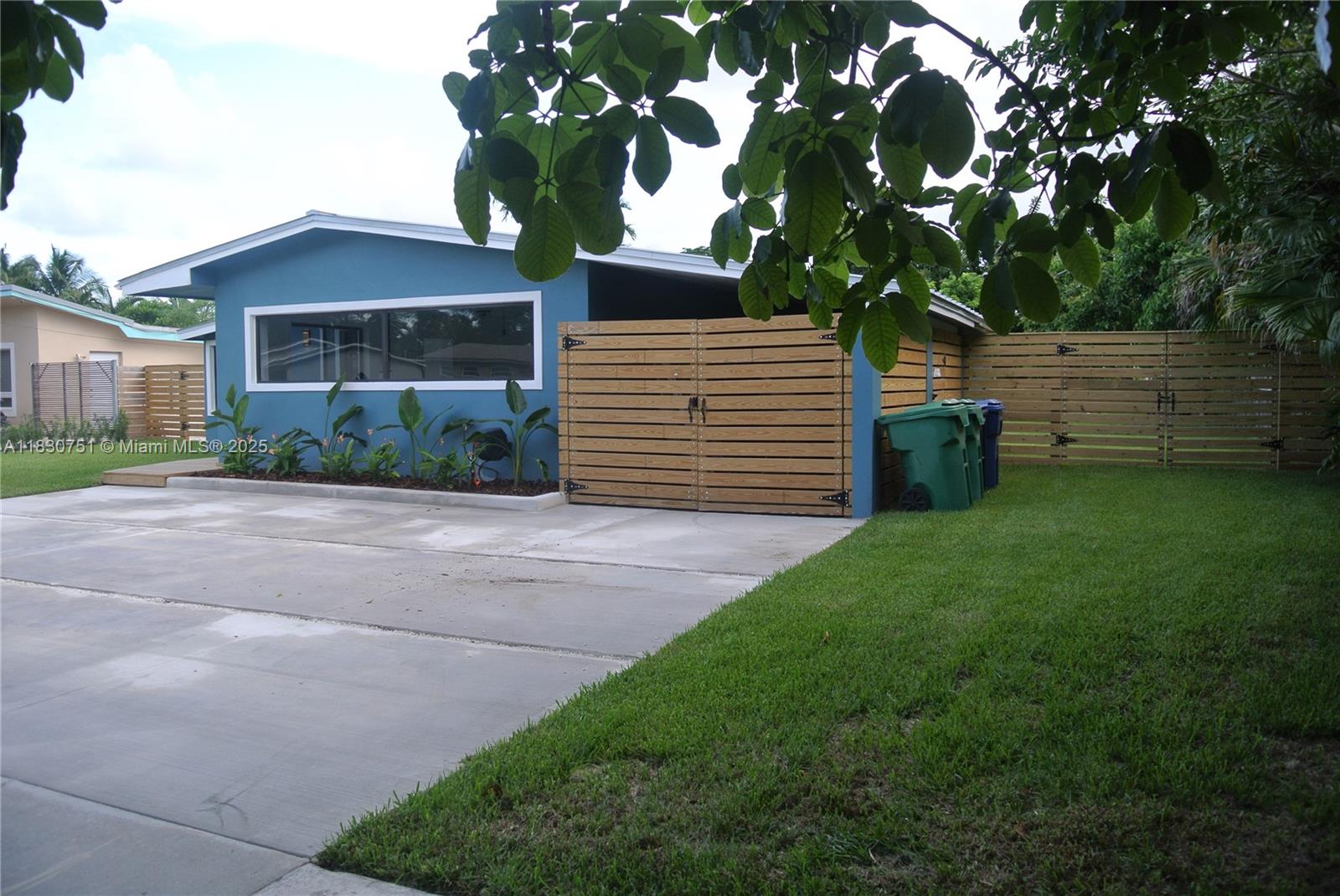 10230 Dolphin Road, Unit 1 Cutler Bay, FL 33157 - Photo 18 of 28