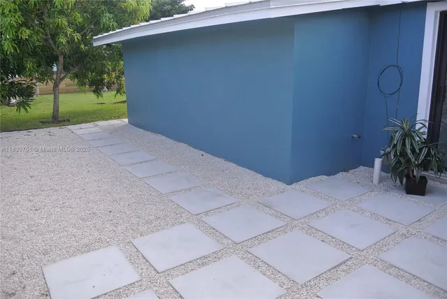 $3,600 | 10230 Dolphin Road, Unit 1, Cutler Bay, FL 33157