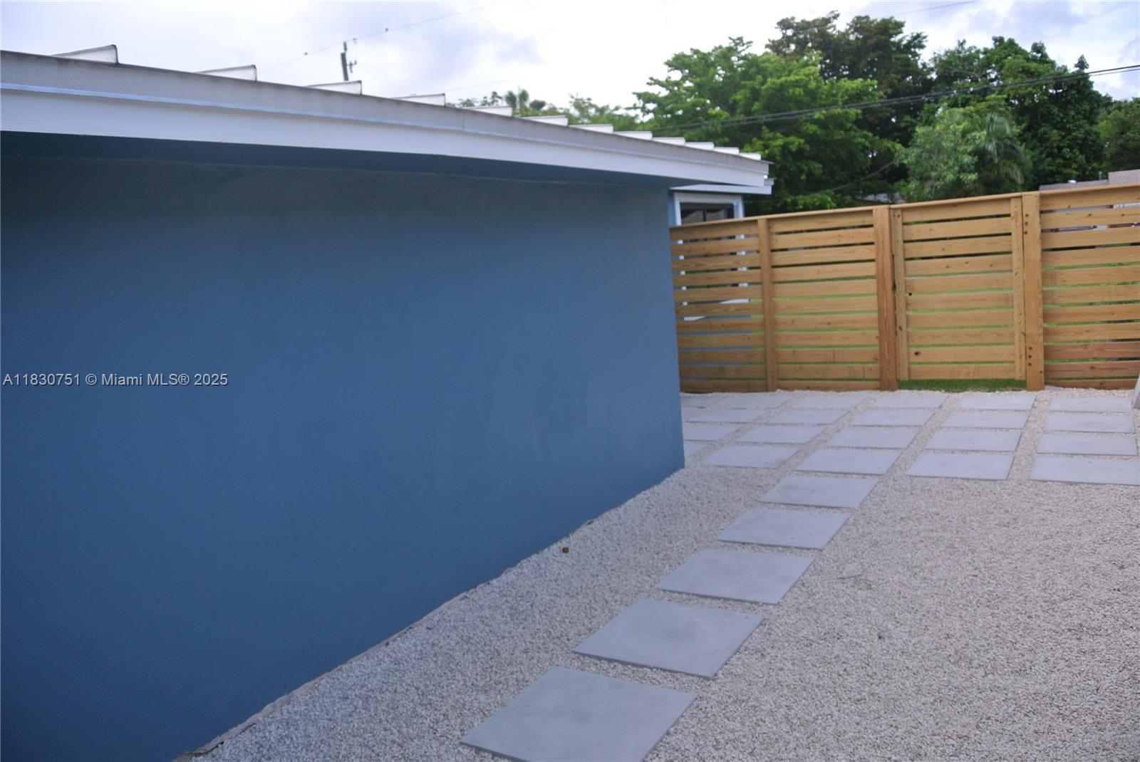 10230 Dolphin Road, Unit 1 Cutler Bay, FL 33157 - Photo 20 of 28