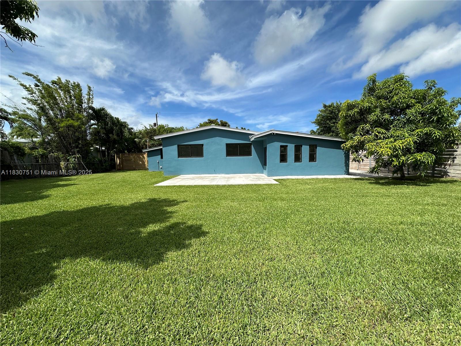 10230 Dolphin Road, Unit 1 Cutler Bay, FL 33157 - Photo 2 of 28