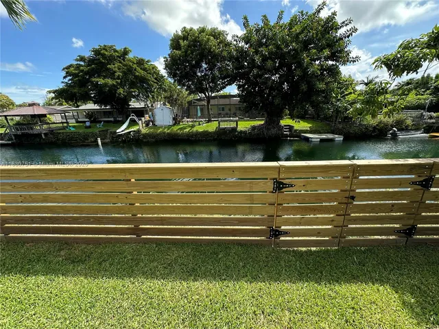 $3,600 | 10230 Dolphin Road, Unit 1, Cutler Bay, FL 33157