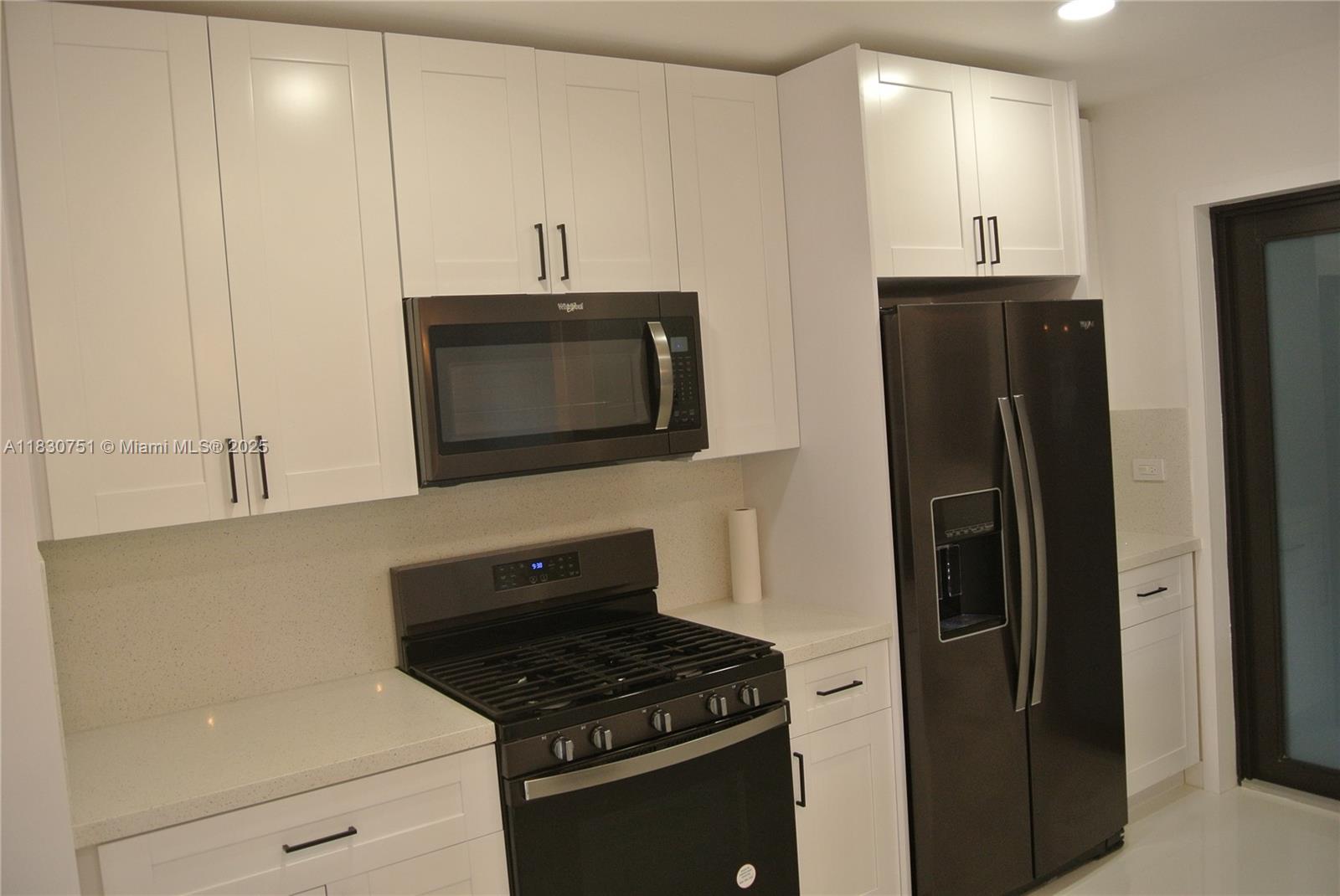 10230 Dolphin Road, Unit 1 Cutler Bay, FL 33157 - Photo 6 of 28