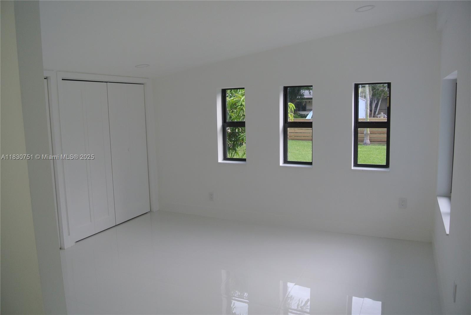 10230 Dolphin Road, Unit 1 Cutler Bay, FL 33157 - Photo 9 of 28