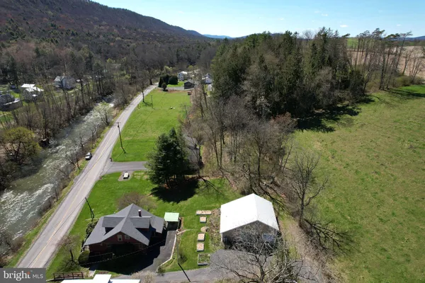 $384,900 | 1343 Penns Creek Road, Coburn, PA 16832