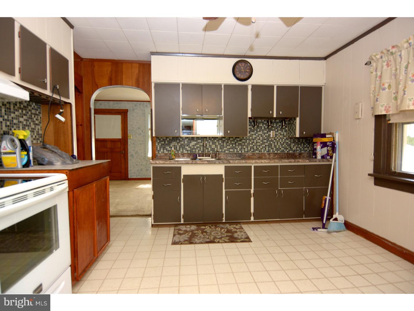 1707 Ramich Road Temple, PA 19560 - Photo 5 of 23