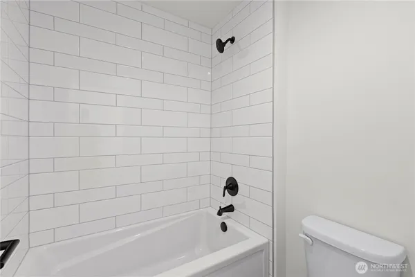 $1,099,950 | 21005 67th St Court East, Bonney Lake, WA 98391