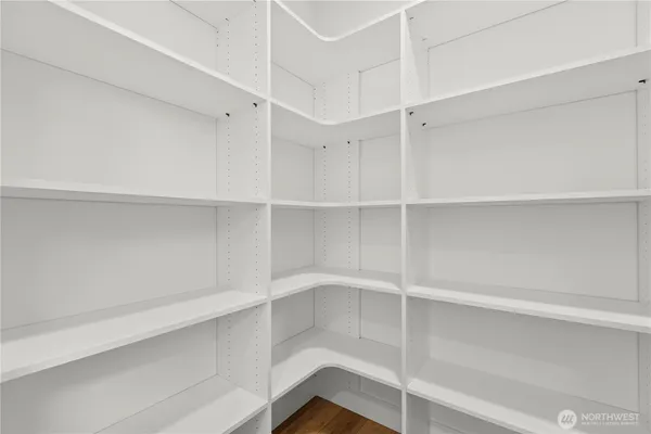 $1,099,950 | 21005 67th St Court East, Bonney Lake, WA 98391