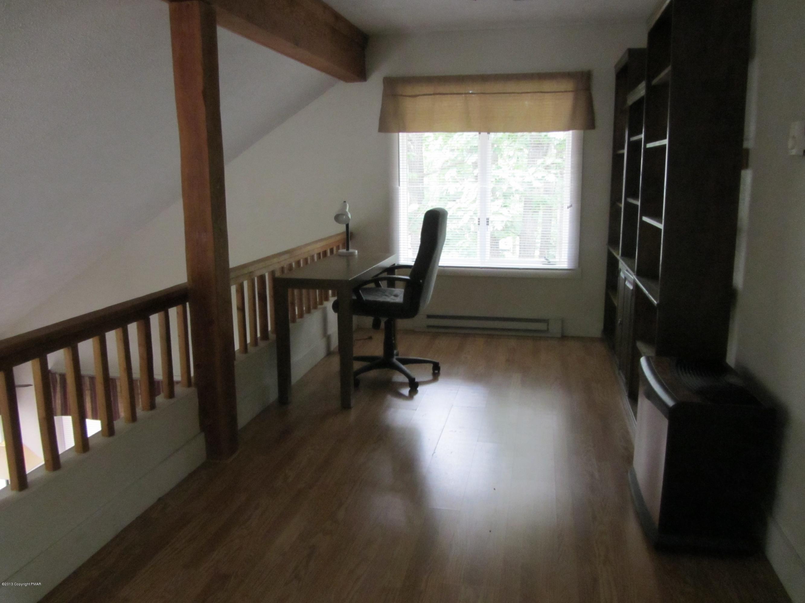 156 Snow Ridge Village Rd Lake Albrightsville, PA 18210 - Photo 16 of 22 Loft area