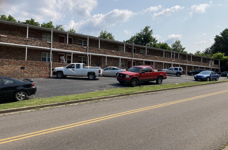 84571671-0548-48AB-9136-D4812B6C3EAA