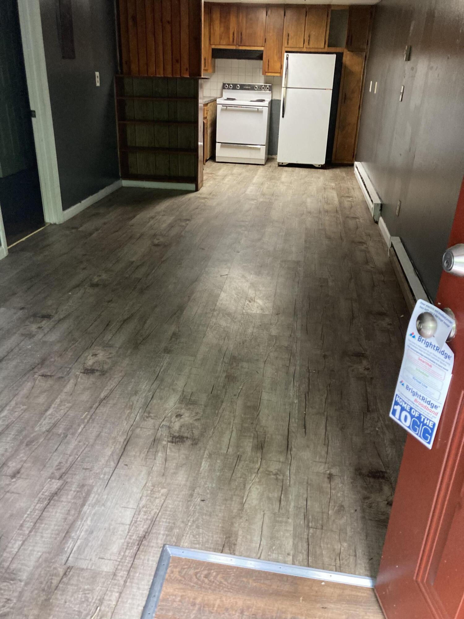 1112 King Springs Road Johnson City, TN 37601 - Photo 3 of 11 FBF4FD02-B737-424F-A783-A75D82E1E888