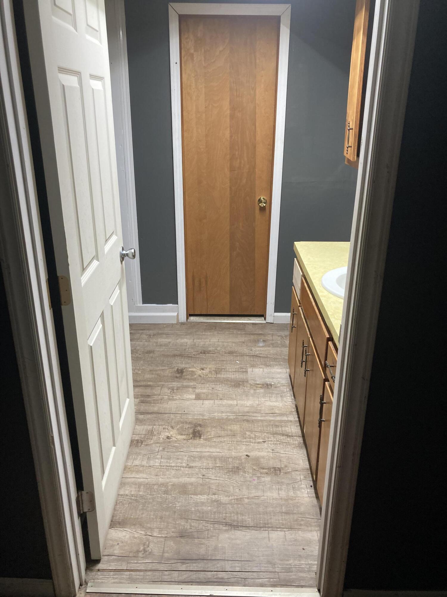 1112 King Springs Road Johnson City, TN 37601 - Photo 7 of 11 8EEAFB11-FFB5-4E76-8840-789051F9EAAE