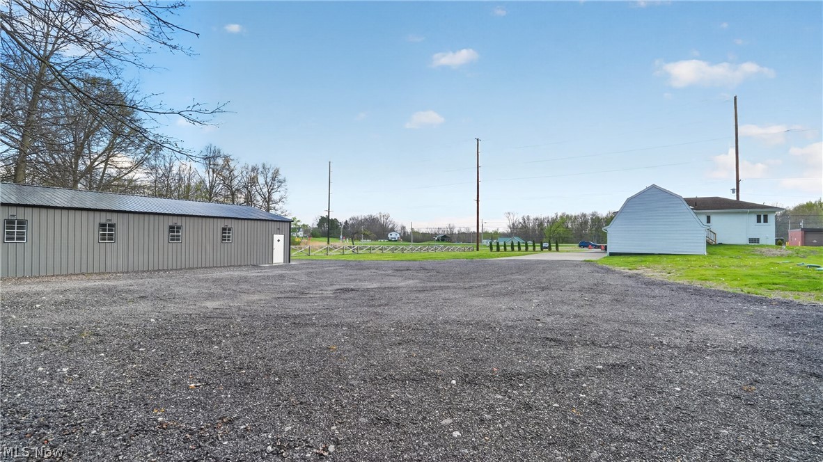 2382 Warren Burton Road Southington, OH 44470 - Photo 11 of 31