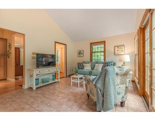 22 Melch Road Lynnfield, MA 01940 - Photo 13 of 29 Gallery Image 13
