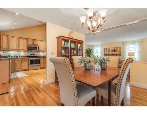 22 Melch Road Lynnfield, MA 01940 - Photo 6 of 29 Gallery Image 6