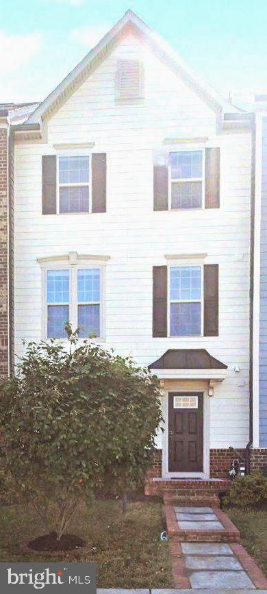 18143 Red Mulberry Road Dumfries, VA 22026 - Photo 2 of 27 Gallery Image 2