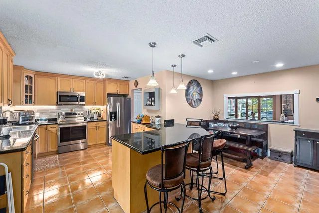 $564,900 | 2531 Northwest 98th Way, Coral Springs, FL 33065