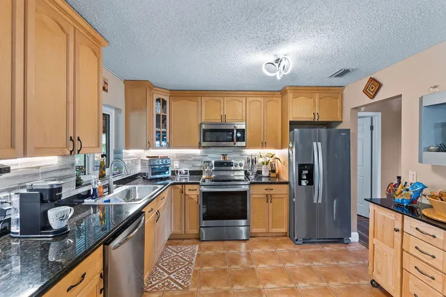 $564,900 | 2531 Northwest 98th Way, Coral Springs, FL 33065