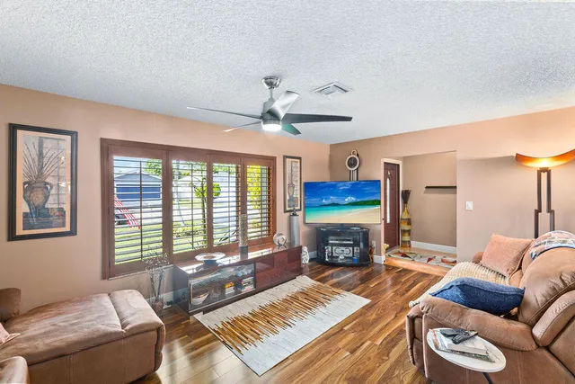 $564,900 | 2531 Northwest 98th Way, Coral Springs, FL 33065