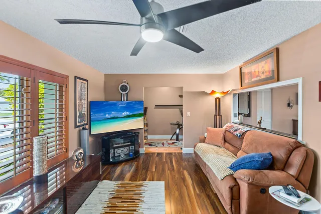 $564,900 | 2531 Northwest 98th Way, Coral Springs, FL 33065