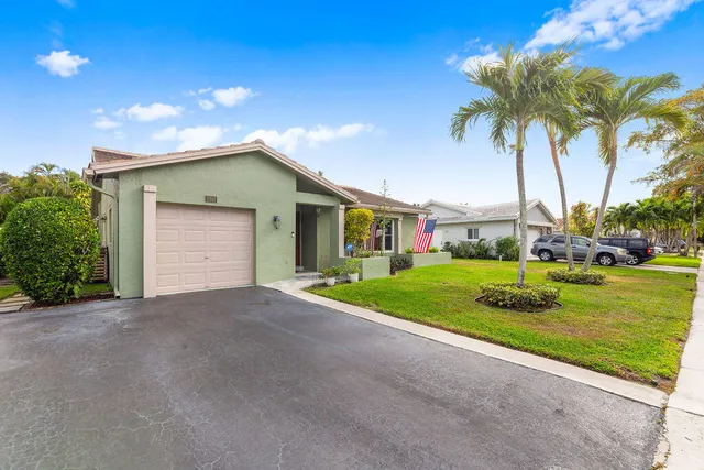$564,900 | 2531 Northwest 98th Way, Coral Springs, FL 33065