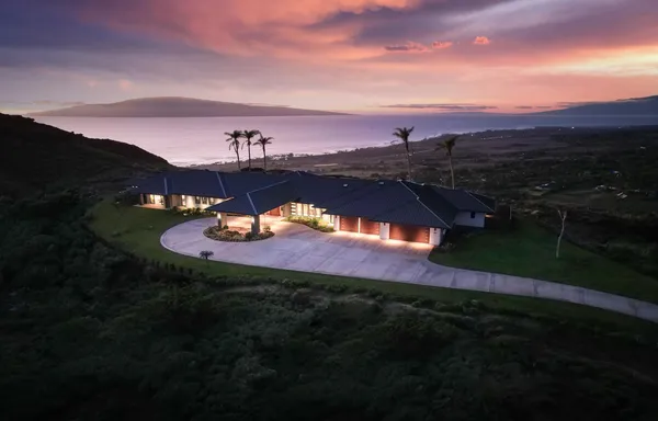 $11,500,000 | 426 Wailau Place, Lahaina, HI 96761