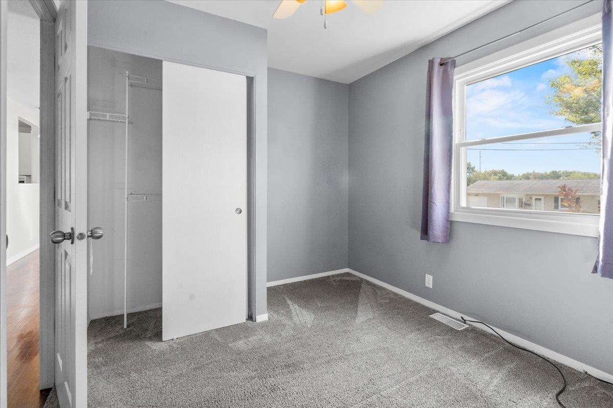 821 Cheyenne Road Northwest Cedar Rapids, IA 52405 - Photo 12 of 29 Gallery Image 12