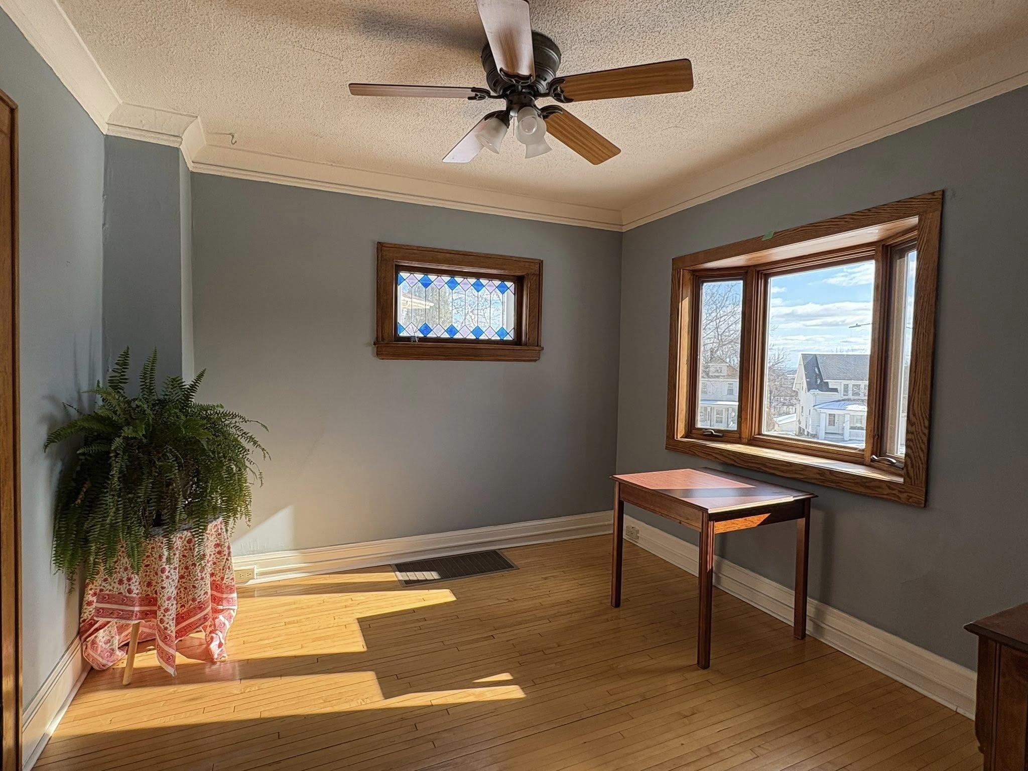 5521 Huntington Street Duluth, MN 55807 - Photo 3 of 35