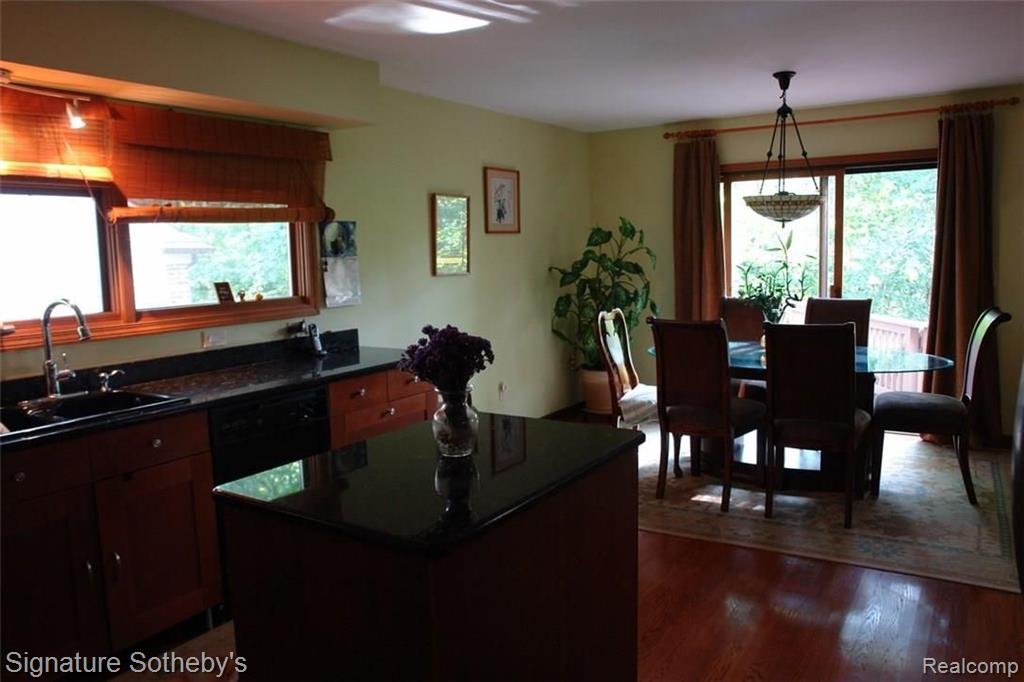 30895 Country Ridge Circle Farmington Hills, MI 48331 - Photo 16 of 43