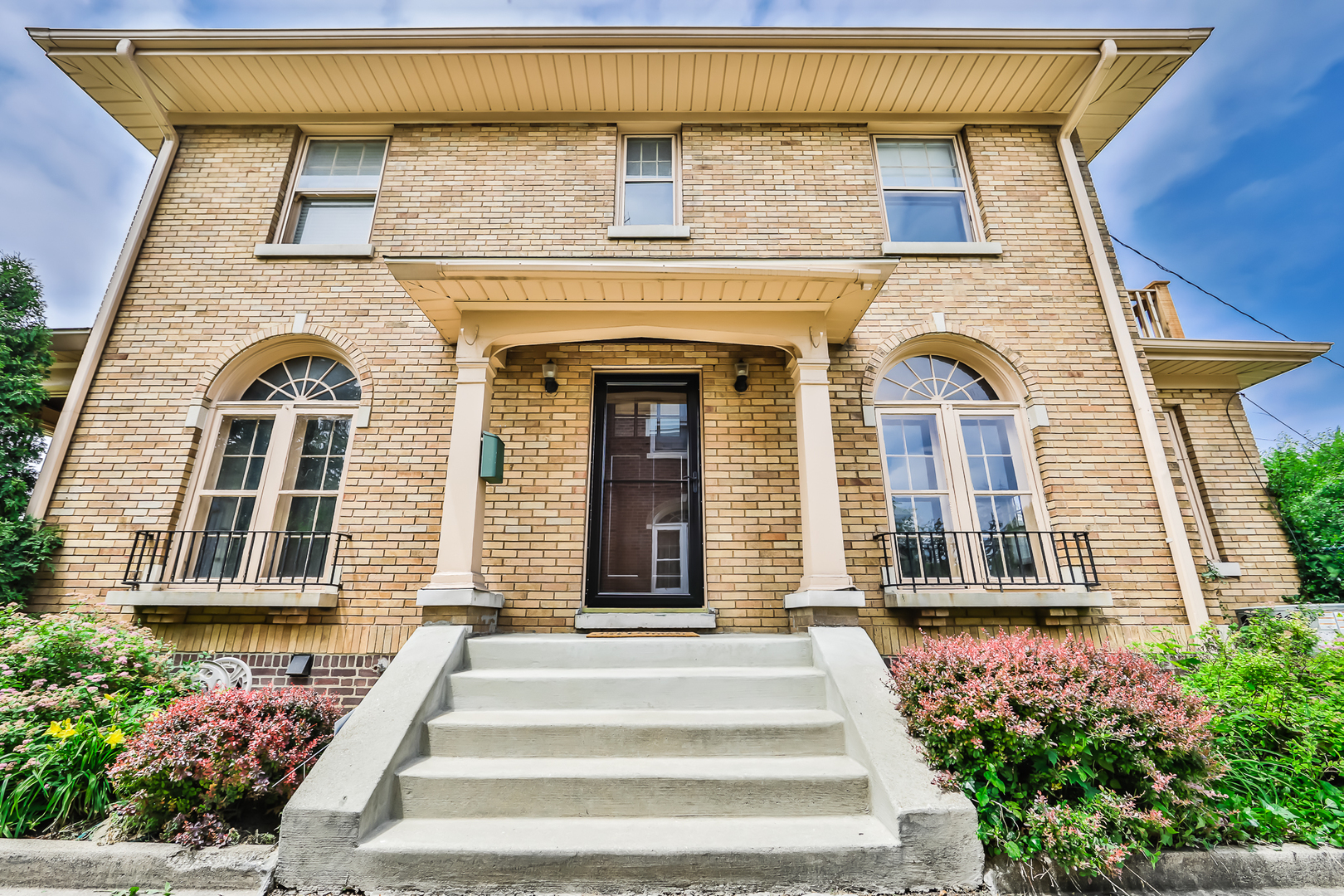 359 Bartram Road Riverside, IL 60546 - Photo 1 of 23