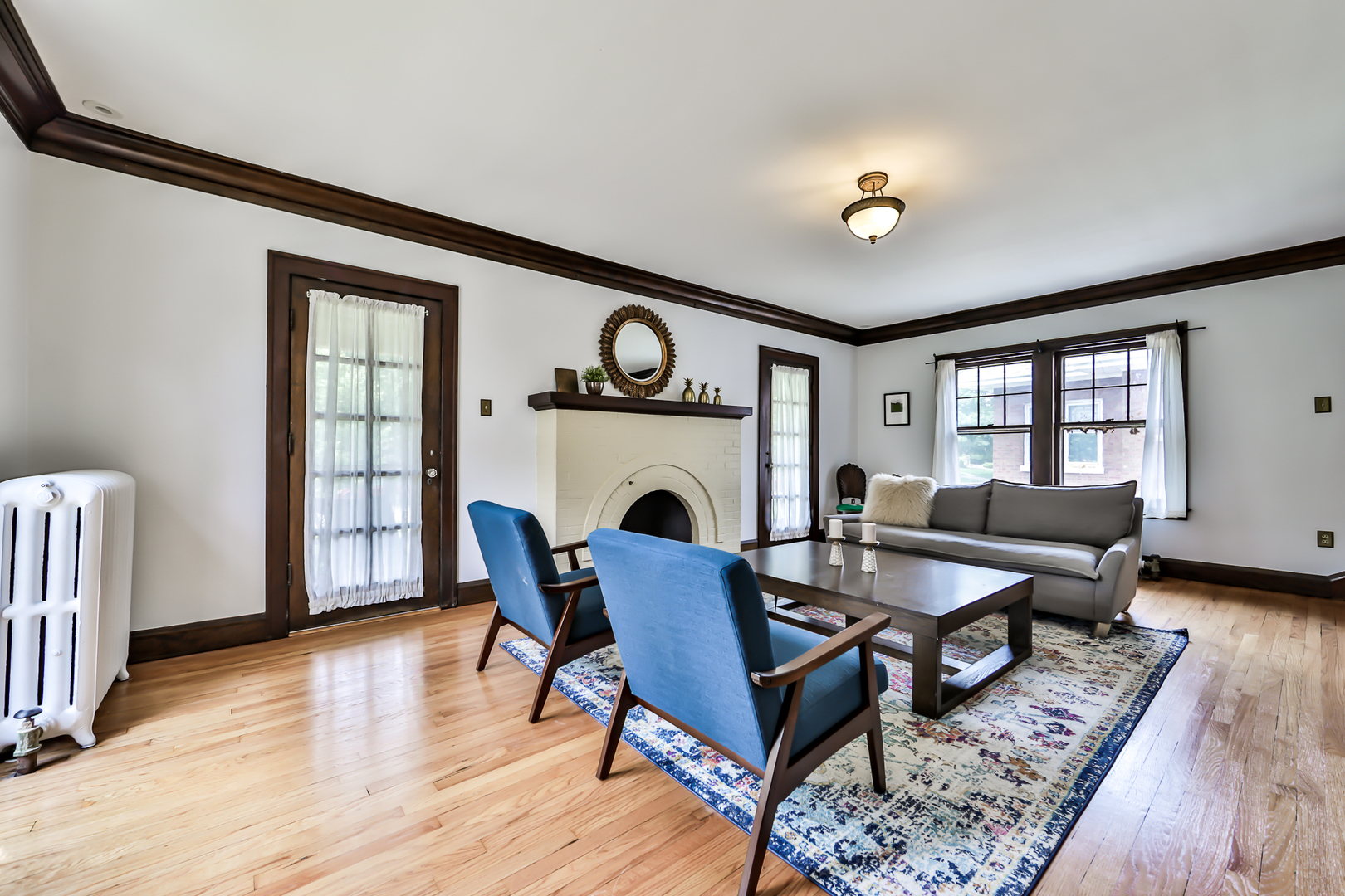 359 Bartram Road Riverside, IL 60546 - Photo 3 of 23