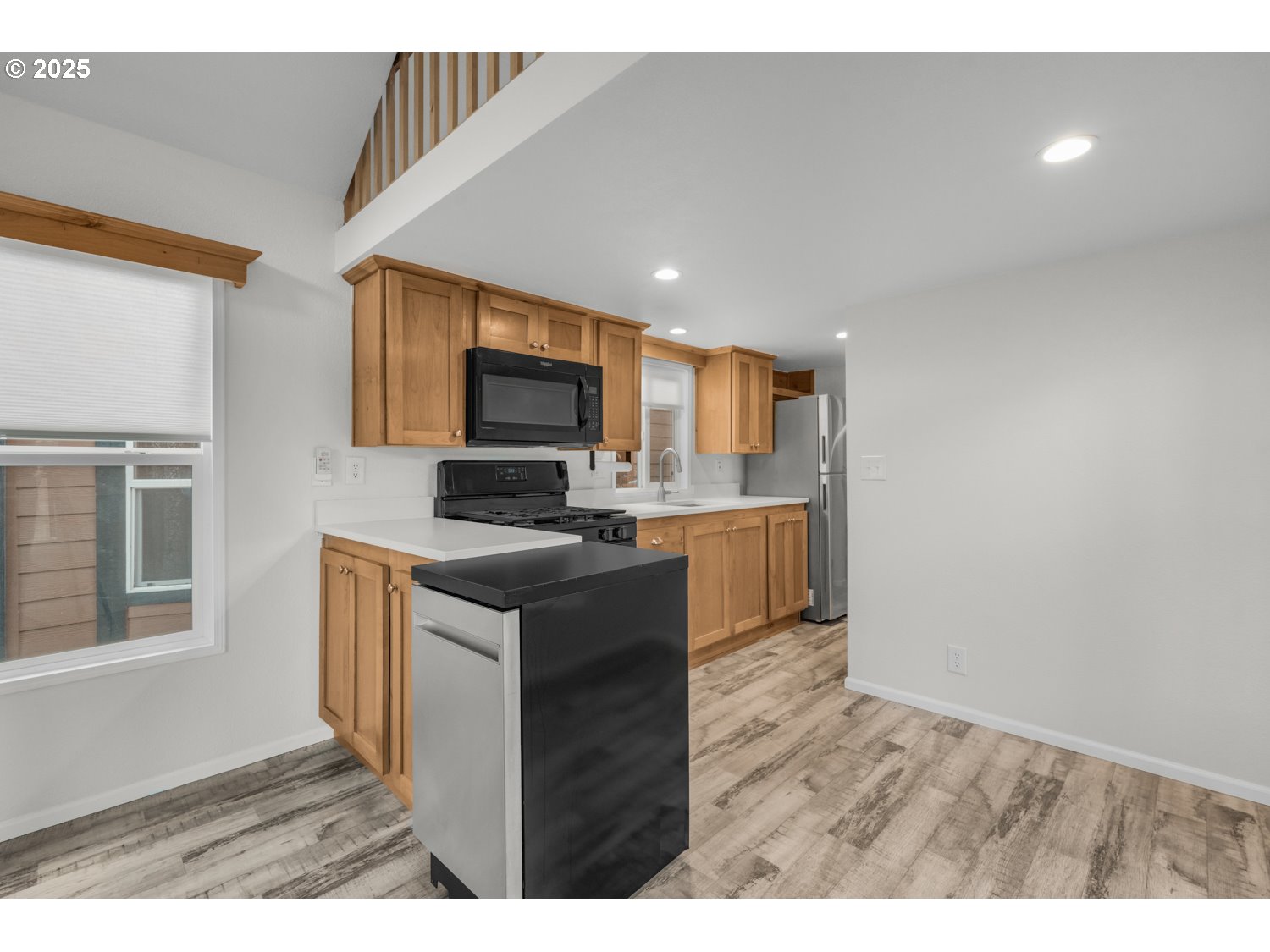 8372 Enchanted Way Southeast, Unit 253 Turner, OR 97392 - Photo 9 of 39