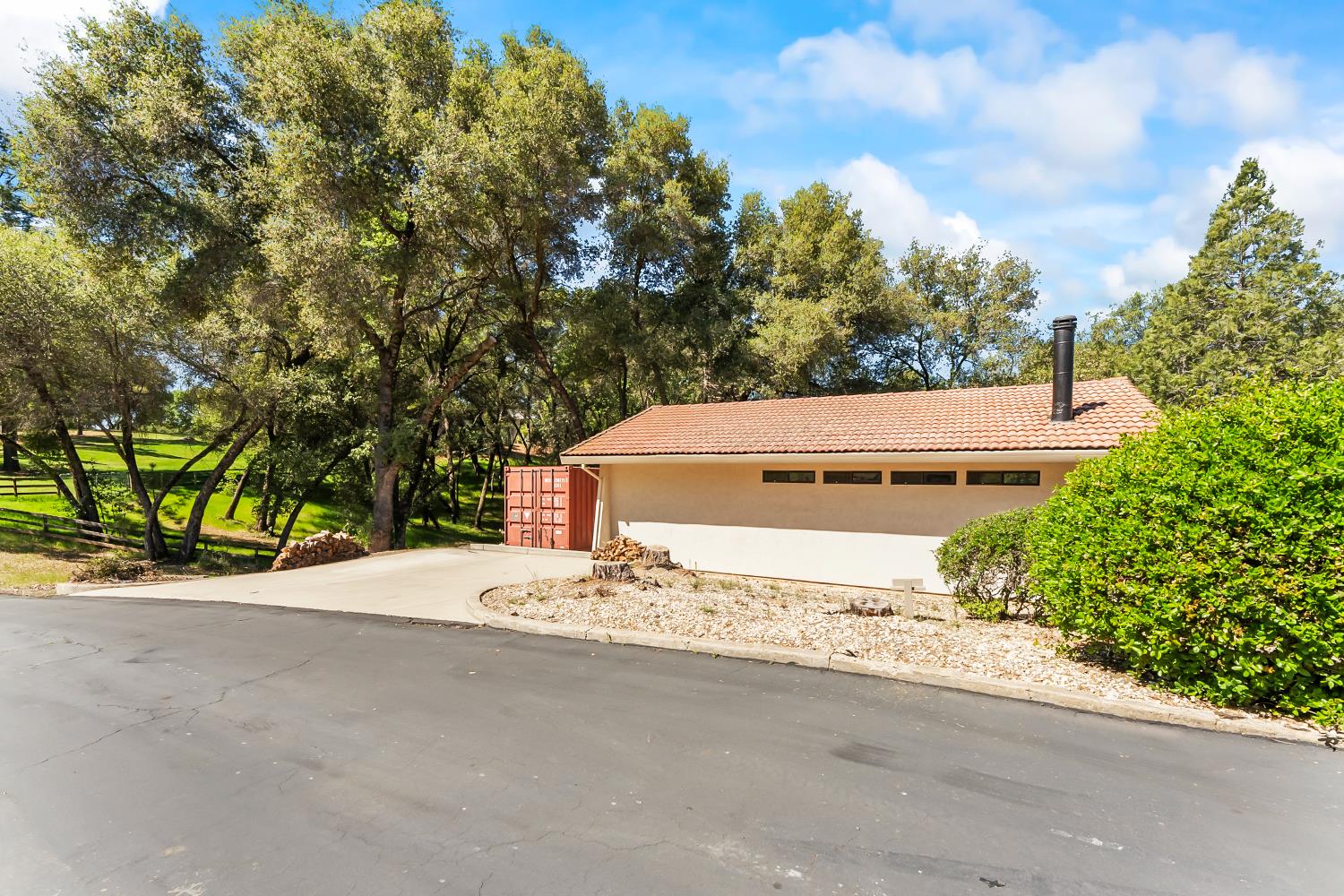 17065 Niles Road Jackson, CA 95642 - Photo 6 of 23 front view of a house with a street